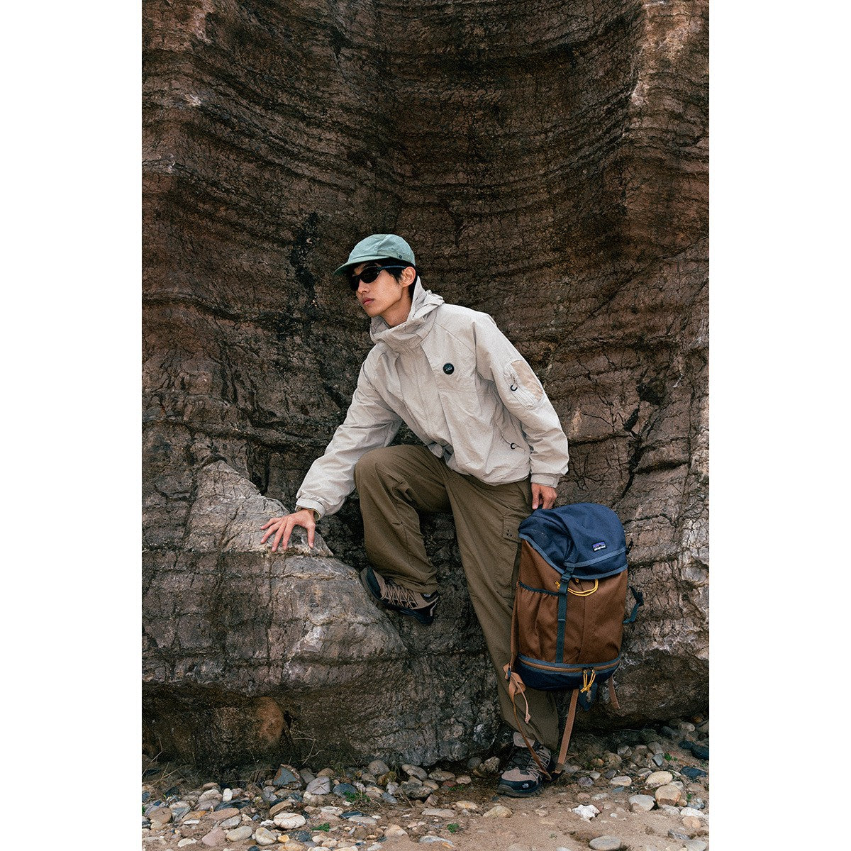 Hooded Jacket for Men Lightweight Cycling Coat Top