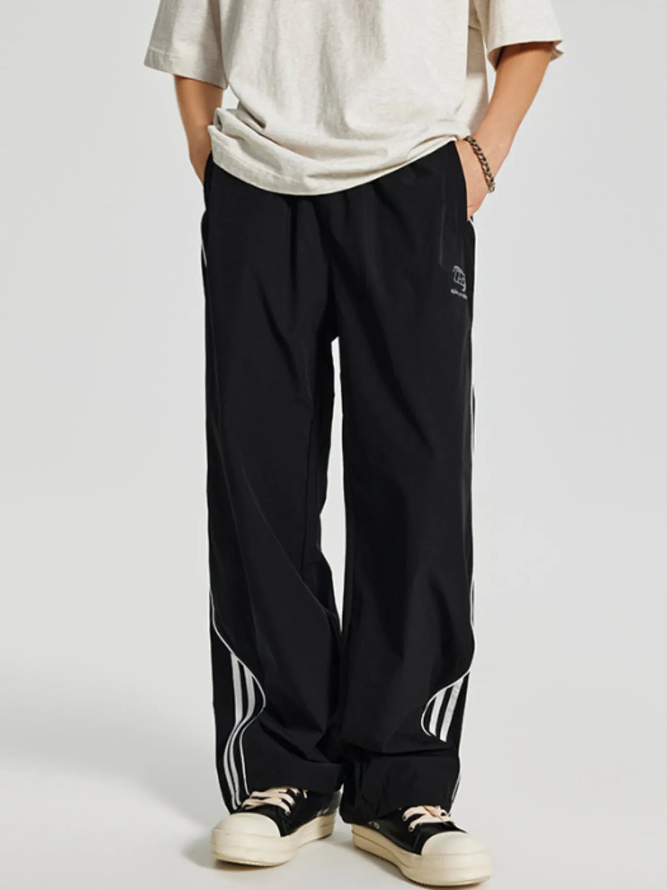 9365c9343d2b4b45a844de579c855cbd-Max-Origin